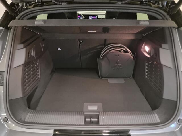 Mitsubishi ECLIPSE Cross Instyle 87 kWh | Demo 04-26 Leverbaar | Warmtepomp | Harman / Kardon | Solarbay Panoramadak | Cruise control adaptief | Stoel + stuurverwarming |