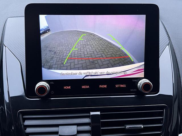 Mitsubishi ECLIPSE Cross 2.4 PHEV Intense / 8 Jaar Fabrieksgarantie** / Dealer onderhouden / 1.500 kg trekgewicht / ChadeMo snelladen / Navigatie via Apple Carplay Android / Stoelverwarming / 18" LM wielen /