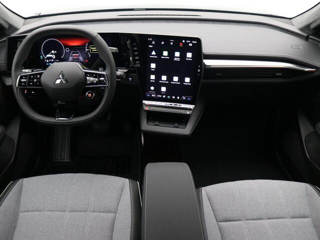 Mitsubishi ECLIPSE Cross Intense+ 87 kWh / ¤ 2.000 introductiekorting / Nieuw Model! / Rijklaarprijs / 100% Elektrisch / 621 KM WLTP / 1.100 KG Trekgewicht / Achteruitrijcamera / Google Maps Navigatie / Stuur- & Stoelverwarming /