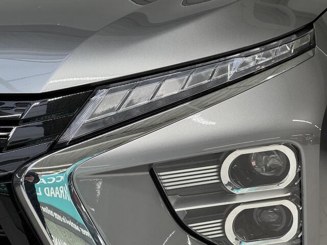 Mitsubishi ECLIPSE Cross 2.4 PHEV Instyle | Schuifdak | Head-up Display | Trekhaak | Leder | Stoelverwarming |