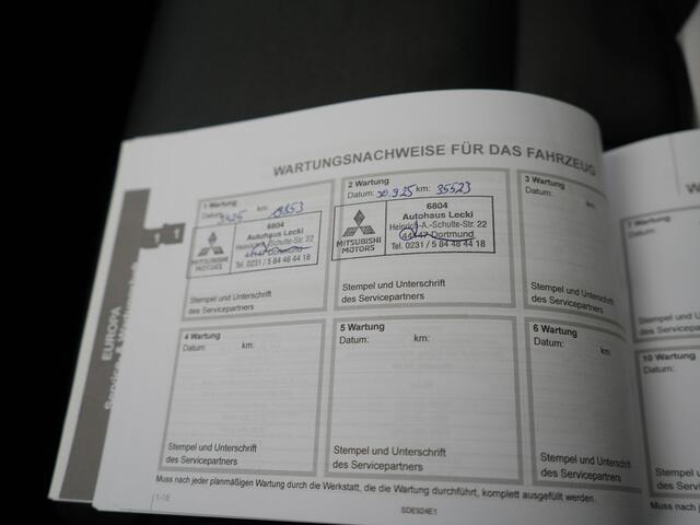 Mitsubishi ECLIPSE Cross 2.4 Instyle Plug In Hybrid 188pk Dealer O.H. PHEV | Trekhaak Afn. | Panodak | Head Up | Adaptive Cruise | 360 Camera | Lederen Sportstoelen Verwarmd | Apple Carplay | Keyless | Stuur Verwarmd | Blis | Navigat