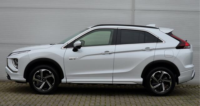 Mitsubishi ECLIPSE Cross PHEV 2.4 EXECUTIVE 4WD | PLUG IN HYBRID | ADAPTIEF CRUISE | FABRIEKSGARANTIE TOT 26-02-2033* | ALL IN RIJKLAARPRIJS