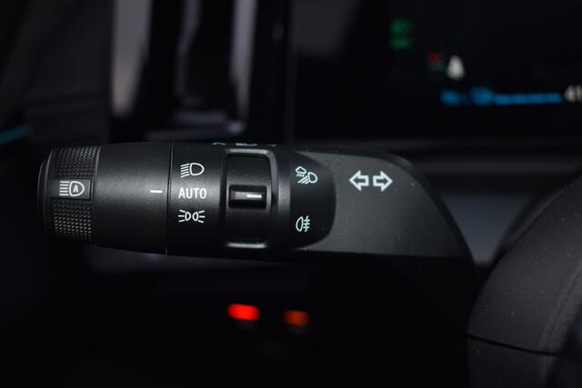 Mitsubishi ECLIPSE Cross Instyle 87 kWh | Stoelverwarming | 360° Camera | Navigatie |