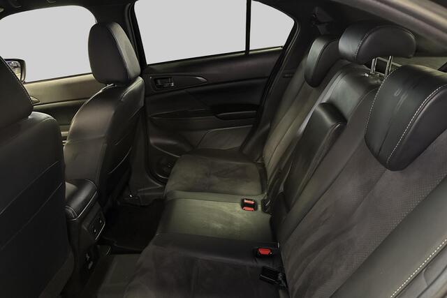 Mitsubishi ECLIPSE Cross 2.4 PHEV Black Edition Trekhaak, 360 camera