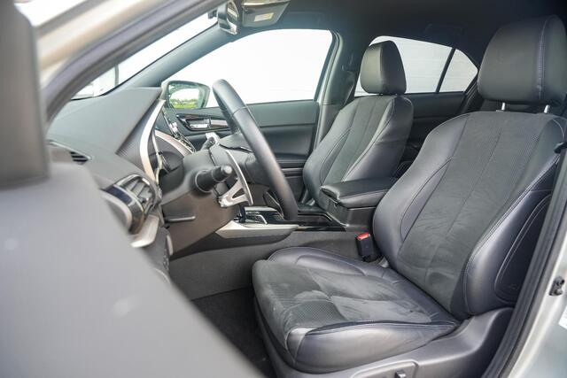 Mitsubishi ECLIPSE Cross 2.4 PHEV Intense+