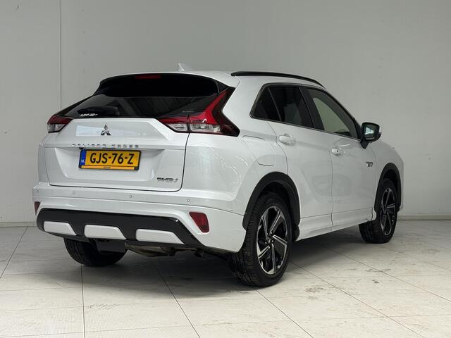 Mitsubishi ECLIPSE Cross 2.4 PHEV Business Executive | Navigatie | 360 Camera | Cruise control adaptief | Elektrische stoel | Stoel + stuurverwarming |