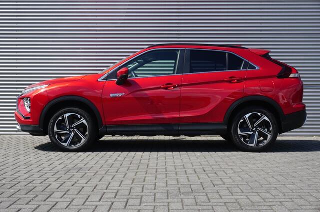 Mitsubishi ECLIPSE Cross PHEV Intense+ AUTOMAAT CARPLAY | CAMERA | HAAK | STOELVERW.
