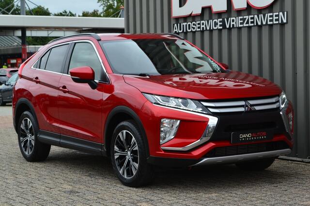 Mitsubishi ECLIPSE Cross 1.5 DI-T Instyle Camera/LED/18'' inch/Carplay