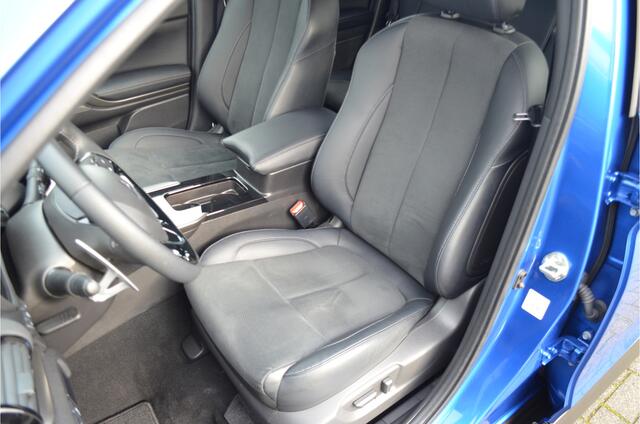 Mitsubishi ECLIPSE Cross PHEV 2.4 EXECUTIVE BLACK EDITION 4WD | PLUG IN HYBRID | ADAPTIEF CRUISE | DODEHOEK ASSISTENT | 360 CAMERA | FABRIEKSGARANTIE TOT 09-12-2032* | ALL IN RIJKLAARPRIJS