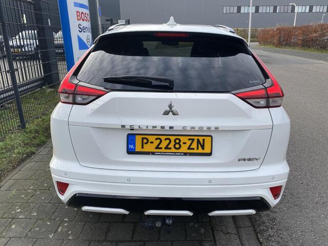 Mitsubishi ECLIPSE Cross 2.4 PHEV autom. 4WD Executive met o.a. stoel-/stuurverwarming, trekhaak, LED, lm velgen, etc.