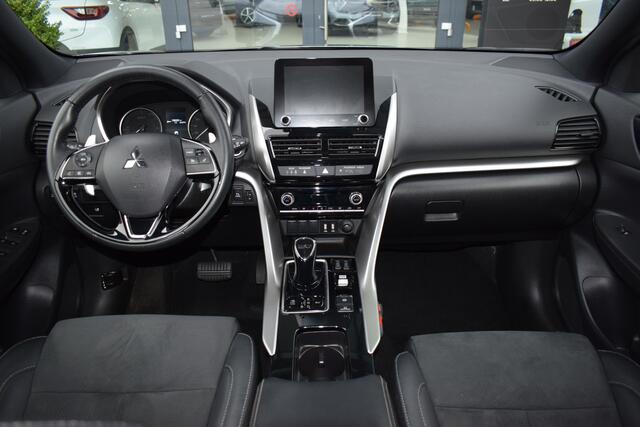 Mitsubishi ECLIPSE Cross 2.4 PHEV Intense+ | Navigatie | Camera | Trekhaak | Stoelverwarming |