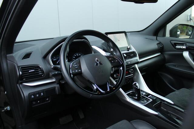 Mitsubishi ECLIPSE Cross 2.4 PHEV Intense+ Navigatie | Achteruitrijcamera | Stoelverwarming | Cruise control | Apple Carplay/Android Auto | Lichtmetalen-velgen