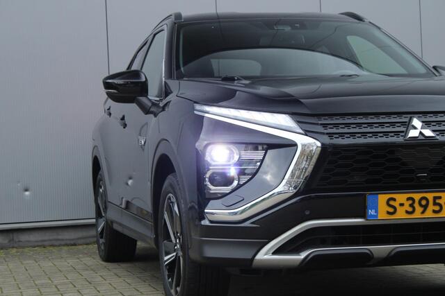 Mitsubishi ECLIPSE Cross 2.4 PHEV Intense+ Navigatie | Achteruitrijcamera | Stoelverwarming | Cruise control | Apple Carplay/Android Auto | Lichtmetalen-velgen