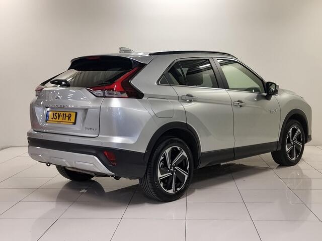 Mitsubishi ECLIPSE Cross 2.4 PHEV Intense+ | Navigatie | Achteruitrijcamera | Stoelverwarming |