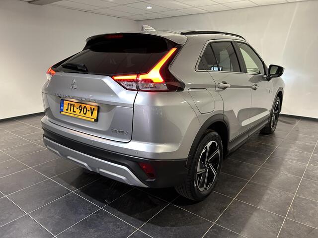 Mitsubishi ECLIPSE Cross 2.4 PHEV Intense+ | Navigatie | Stoelverwarming | Camera | Cruise control
