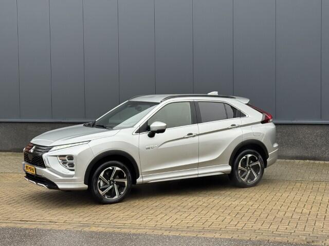 Mitsubishi ECLIPSE Cross 2.4 PHEV Intense+