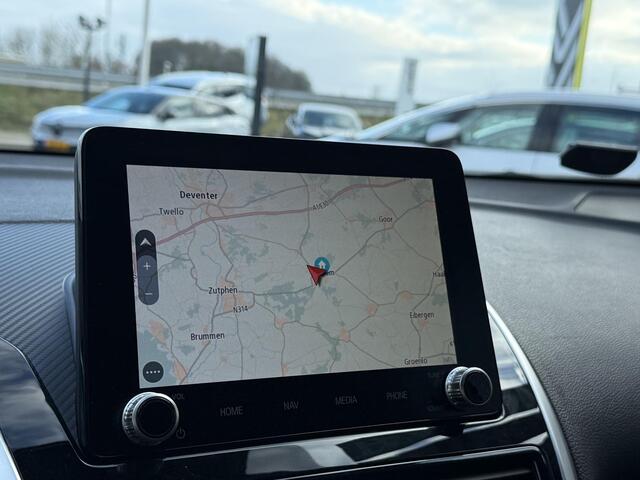 Mitsubishi ECLIPSE Cross 2.4 PHEV Intense | Trekhaak afneembaar | Navigatie | Stoelverwarming | Achteruitrijcamera | Elektrische stoelen |