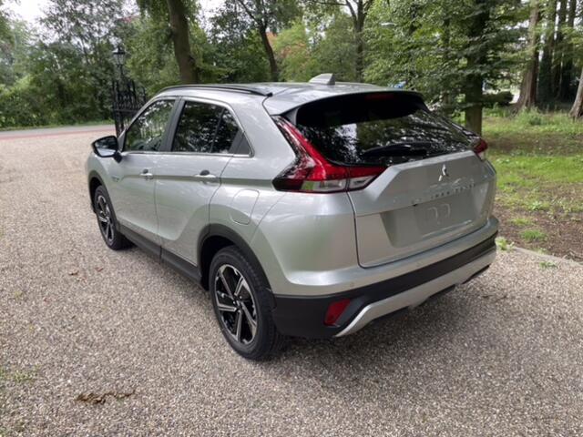 Mitsubishi ECLIPSE Cross 2.4 PHEV Intense+
