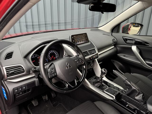 Mitsubishi ECLIPSE Cross 1.5 DI-T Pure | Trekhaak afnb. | Camera | Apple Carplay/ Android Auto | Prijs Rijklaar!!