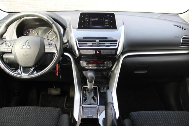 Mitsubishi ECLIPSE Cross 1.5 DI-T Intense Automaat , Carplay , Parkeercamera