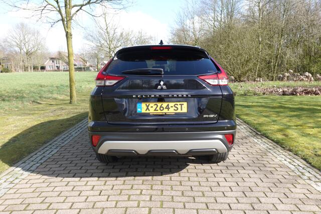 Mitsubishi ECLIPSE Cross 2.4 PHEV Instyle | BTW | Stoelverwarming | CarPlay |