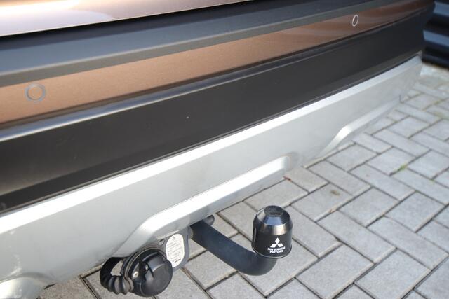 Mitsubishi ECLIPSE Cross 2.4 PHEV Intense+ Trekhaak, 1e eigenaar, Dealer o.h.