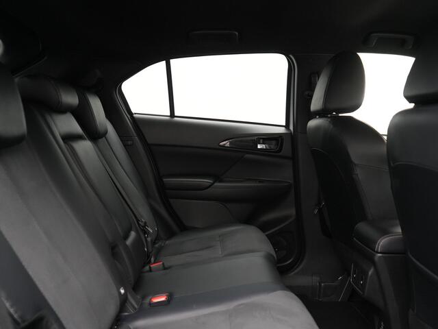 Mitsubishi ECLIPSE Cross 2.4 Intense+ PHEV 188pk Dealer O.H. | Trekhaak Afn. | Adaptive Cruise | 360 Camera | Alcantara Sportstoelen & Stuur Verwarmd | Navigatie Via TomTom | Keyless | Blis | Apple Carplay | DAB | Plug In Hybr