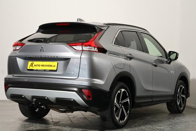 Mitsubishi ECLIPSE Cross 2.4 PHEV Intense / Navi / Trekhaak / Camera / half leder / HUD