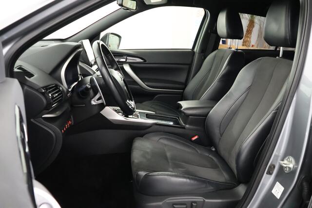 Mitsubishi ECLIPSE Cross 2.4 PHEV Intense / Navi / Trekhaak / Camera / half leder / HUD