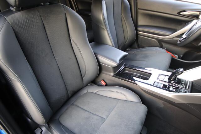 Mitsubishi ECLIPSE Cross 2.4 PHEV Executive Business NL-Auto, Dealer O.H.