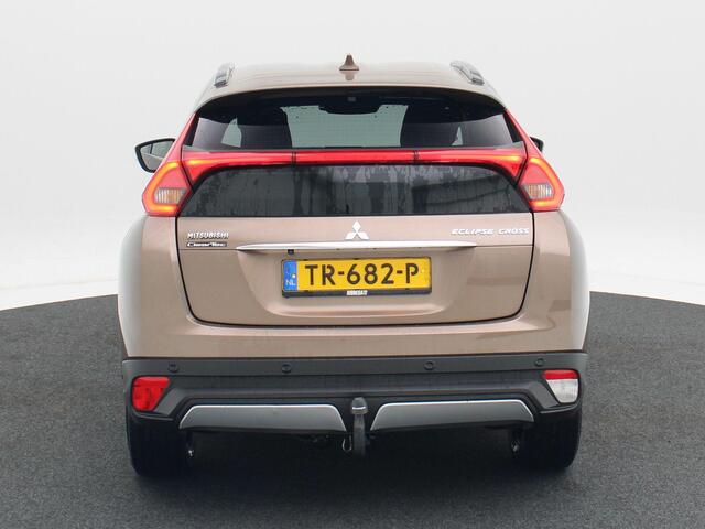 Mitsubishi ECLIPSE Cross 1.5 DI-T Intense 163 Pk Automaat | Trekhaak | Camera | Climatronic | CarPlay | 18 Inch | 76.129 Km !!