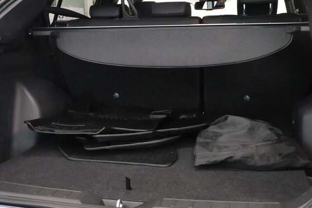 Mitsubishi ECLIPSE Cross 2.4 PHEV Instyle | Panoramadak | 360° Camera | Trekhaak | Adaptieve Cruise | Leder |