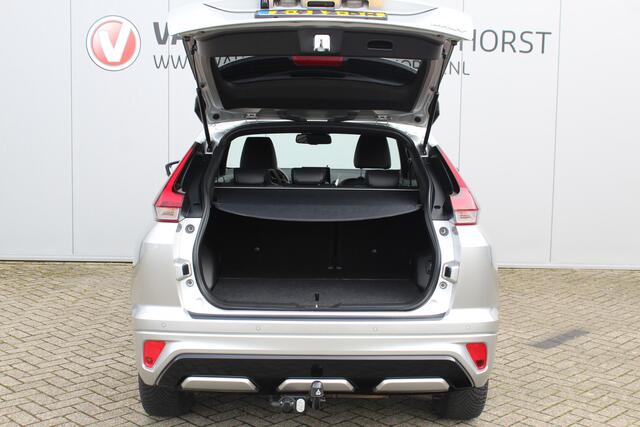 Mitsubishi ECLIPSE Cross 2.4-188pk PHEV 'Instyle'. Zeer nette en luxe Mitsubishi Eclipse plug-in-hybride, slechts 61.500km ! Autm. airco dual, adapt. cruise cntrl, Apple carplay/Android auto, trekhaak, telefoonvoorb., stoel- en achterbankverw., camera v+a, LED verl. etc. et