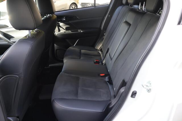 Mitsubishi ECLIPSE Cross 2.4 PHEV Intense+ .