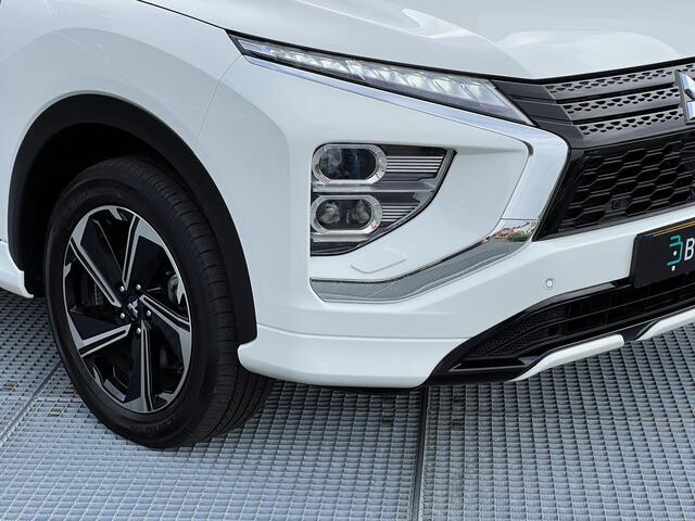 Mitsubishi ECLIPSE Cross 2.4 PHEV Executive | Navigatie | Adaptieve Cruise Control| Trekhaak | Carplay/Android | FABRIEKSGARANTIE TOT 06-2030!