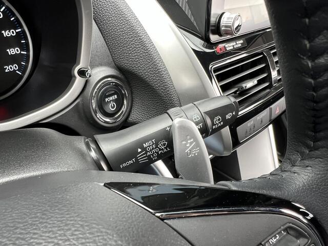 Mitsubishi ECLIPSE Cross 2.4 PHEV Executive | Navigatie | Adaptieve Cruise Control| Trekhaak | Carplay/Android | FABRIEKSGARANTIE TOT 06-2030!