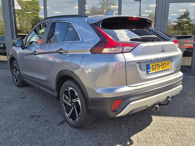 Mitsubishi ECLIPSE Cross 2.4 PHEV Intense+ | Navigatie | Trekhaak | Allseason banden |