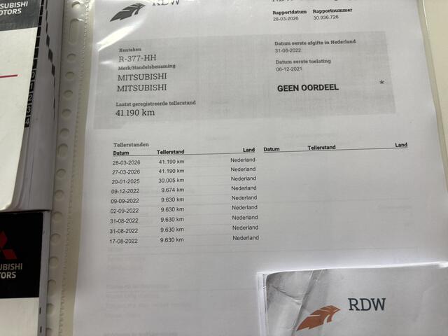 Mitsubishi ECLIPSE Cross 2.4 PHEV Instyle, trekhaak, head-up, pano, leder, compleet!