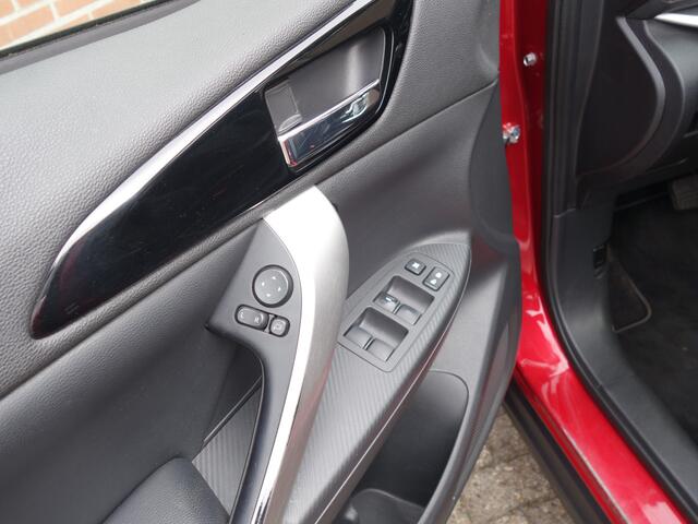 Mitsubishi ECLIPSE Cross 1.5 CVT Instyle | trekhaak | all-seasonbanden