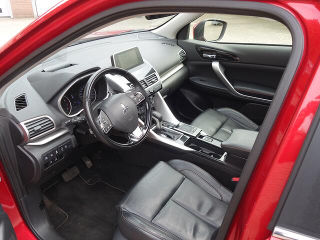 Mitsubishi ECLIPSE Cross 1.5 CVT Instyle | trekhaak | all-seasonbanden