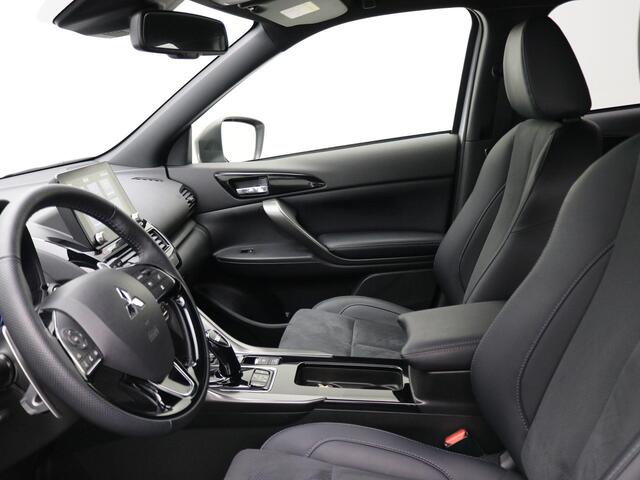 Mitsubishi ECLIPSE Cross 2.4 PHEV Black Edition / 360 Camera / Stoel en Stuurverwarming / Adaptieve Cruise / Dodehoek Detectie / Dealeronderhouden / 1ste Eigenaar / NL Auto / 1500KG Trekgewicht /