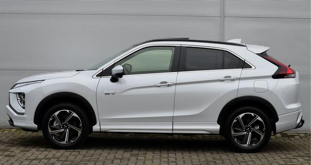 Mitsubishi ECLIPSE Cross PHEV 2.4 INSTYLE 4WD | PLUG IN HYBRID | V2H | SoH 88% | FULL OPTIONS | SCHUIFDAK | ADAPTIEF CRUISE | LEDER | TREKHAAK 1500KG | FABRIEKSGARANTIE TOT 19-12-2030* | ALL IN RIJKLAARPRIJS