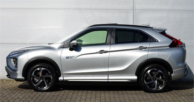 Mitsubishi ECLIPSE Cross PHEV 2.4 INSTYLE 4WD | PLUG IN HYBRID | SoH 87% | V2H | FULL OPTIONS | LEDER | PANORAMADAK | ADAPTIEF CRUISE | ALL SEASON BANDEN | TREKHAAK 1500KG | DODEHOEK ASSISTENT | 360 CAMERA | FABRIEKSGARANTIE TOT 24-11-20