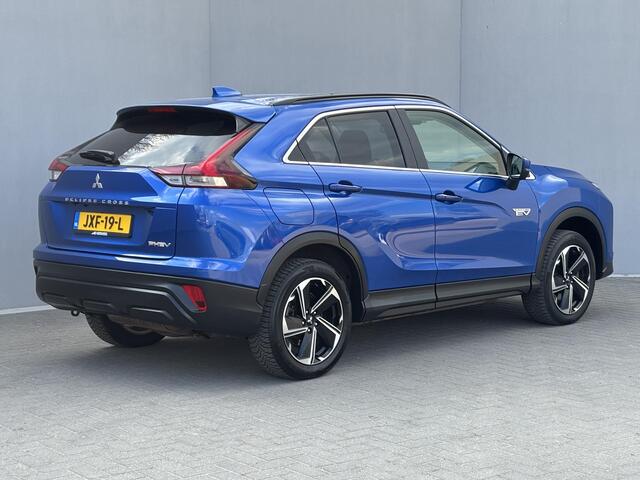 Mitsubishi ECLIPSE Cross 2.4 PHEV Intense 4WD S-AWC / Cruise Control / Climate Control / 1.500 kg trekgewicht / Stoelverwarming / Appel CarPlay & Android Auto / Achteruitrijcamera /