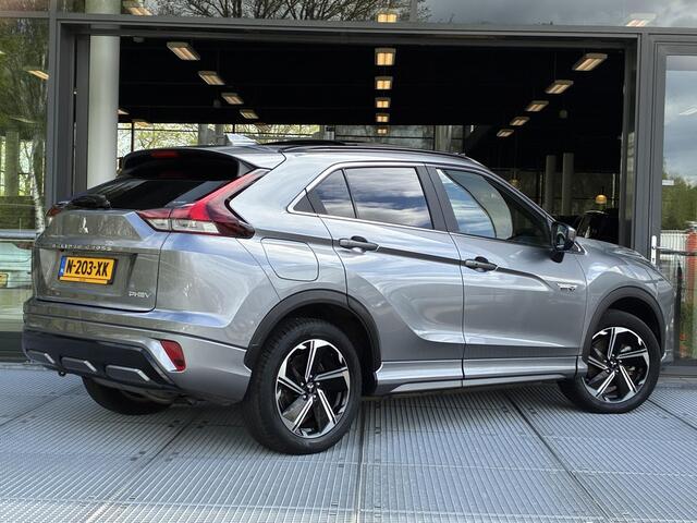 Mitsubishi ECLIPSE Cross 2.4 PHEV Prestige | Panoramadak | Navigatie | Stoelverwarming voor/achter |