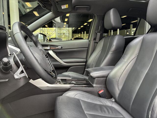 Mitsubishi ECLIPSE Cross 2.4 PHEV Prestige | Panoramadak | Navigatie | Stoelverwarming voor/achter |