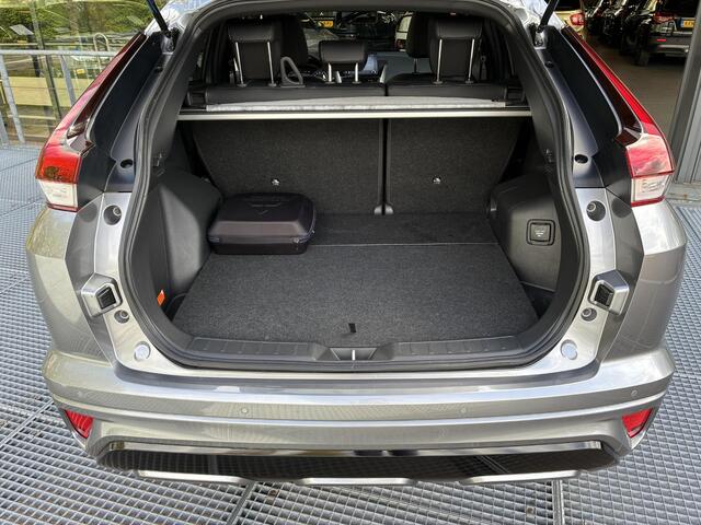 Mitsubishi ECLIPSE Cross 2.4 PHEV Prestige | Panoramadak | Navigatie | Stoelverwarming voor/achter |