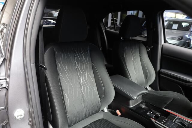 Mitsubishi ECLIPSE Cross 1.5 DI-T Black Edition TREKHAAK-AFN STOELVERW. CARPLAY CAMERA LANE-ASSIST DAB CRUISE CLIMA 2XPDC 18''LMV NAP