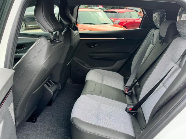 Mitsubishi ECLIPSE Cross Intense 87 kWh Mengelers Actieprijs ¤ 43.190,-