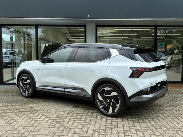 Mitsubishi ECLIPSE Cross Intense+ 87 kWh NIEUW UIT VOORRAAD LEVERBAAR | Achteruitrijcamera | Blind Spot Warning | Verwarmbare voorstoelen | Climate Control | Apple CarPlay & Android Auto | 8 jaar fabrieksgarantie